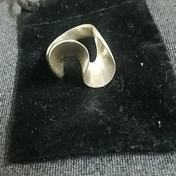 925 Silver ring size 6 - Picture 1 of 5